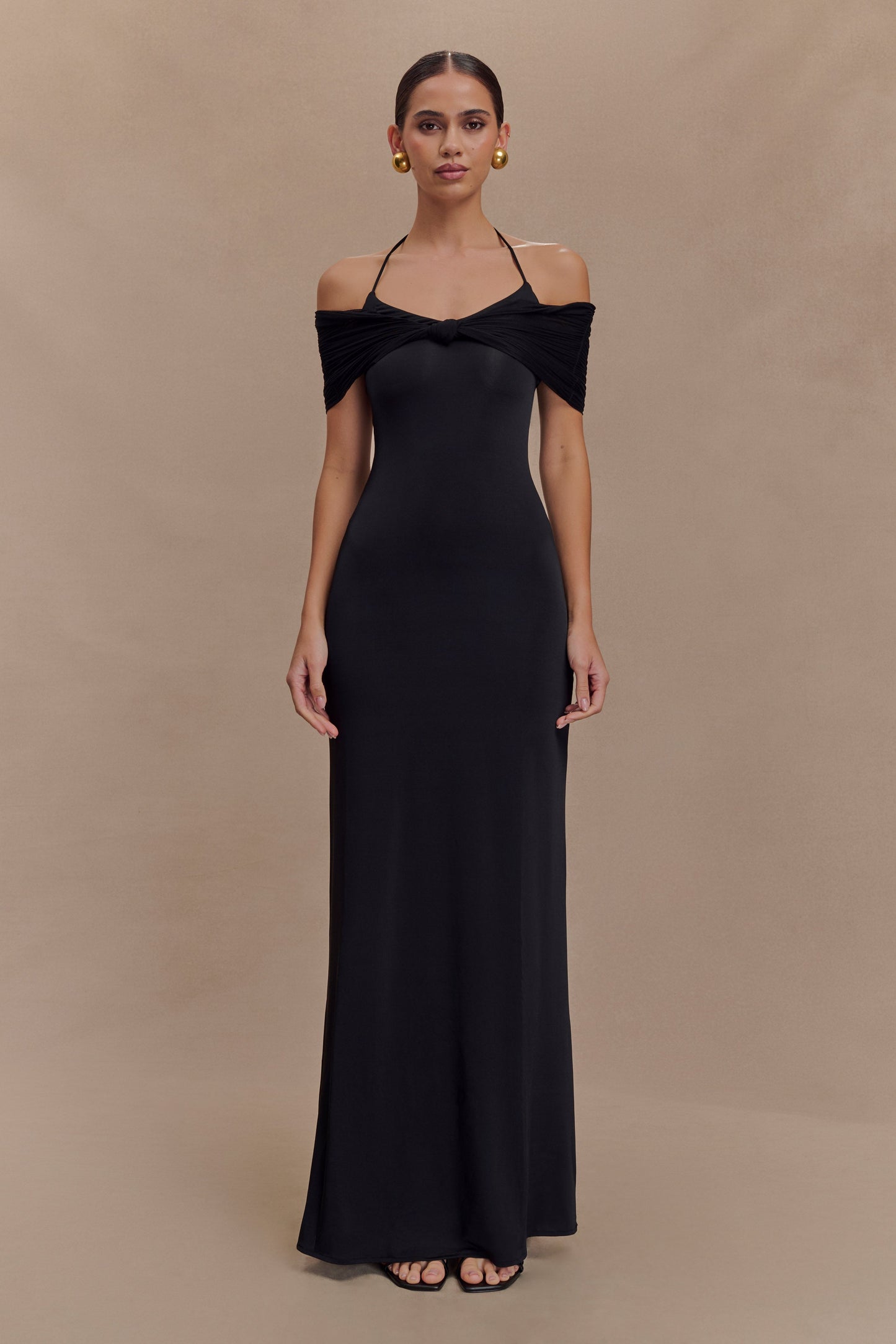 Bernadina Mesh Ve Slinky Halter Uzun Elbise - Siyah