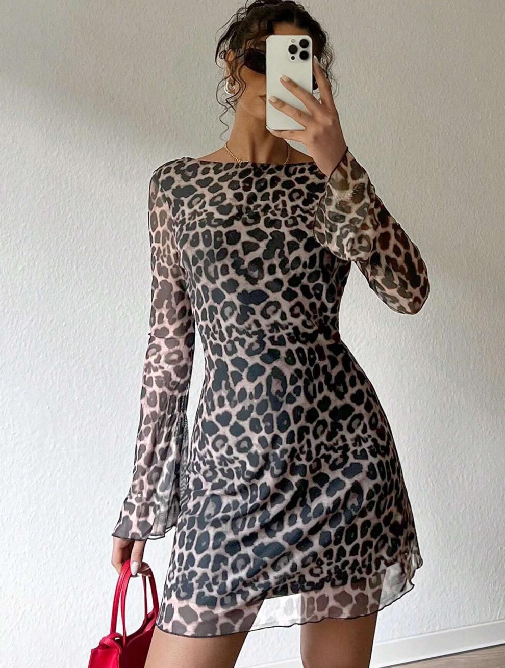 Kendall | Leopar Desenli U Yaka Sırtı Açık Mini Elbise