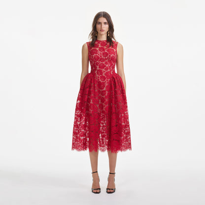 Kırmızı İnce Dantel Midi Elbise