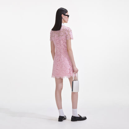 Pembe Dantel Yaka Mini Elbise